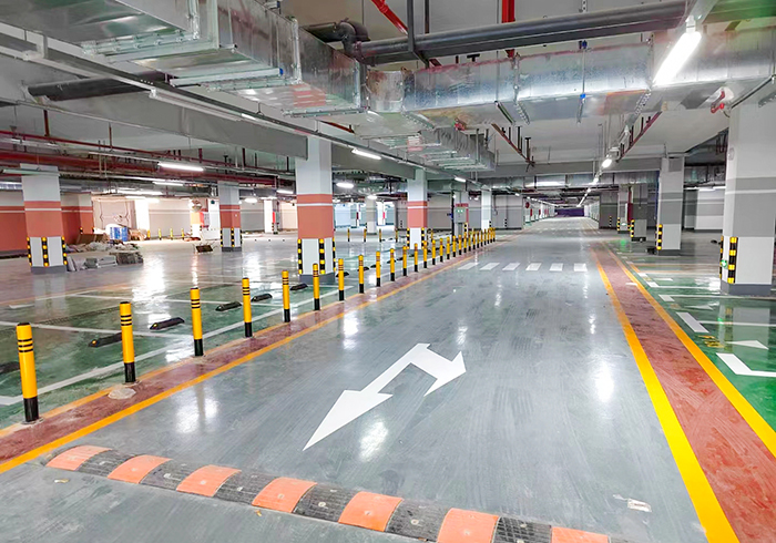 车库环氧地坪漆工程案例(图1)